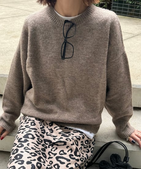 ベーシックシンプルニット