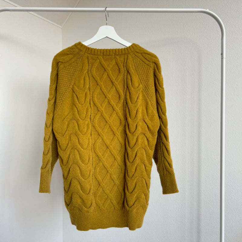 ケーブル編みゆるニット(マスタード） | COPINE