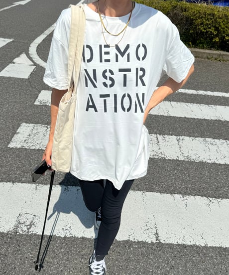 フロントロゴプリントTシャツ(ホワイト)