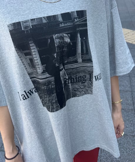 モノクロフォトプリントTシャツ(グレー)