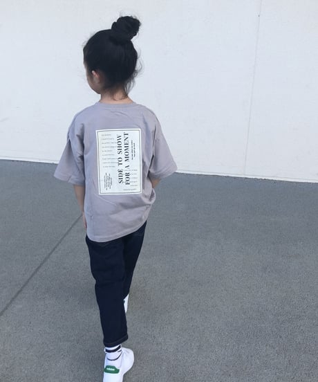 【kids】バックプリントグレージュtシャツ(110〜150)