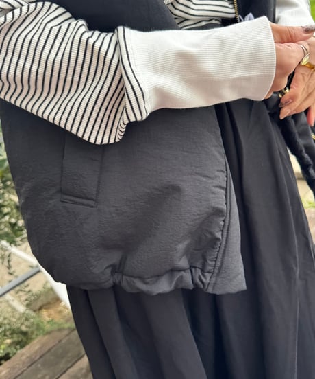 撥水加工ステッチレス中綿ベスト
