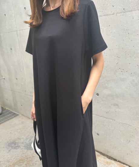 接触冷感フレアロングワンピース