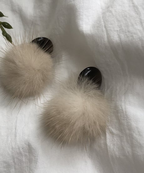 レトロボタンファーピアス