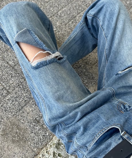 ハイウエストダメージデニムパンツ