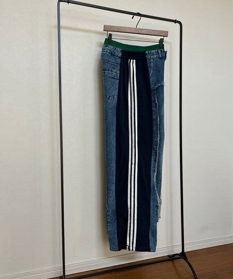 異素材切り替えサイドラインデニムパンツ