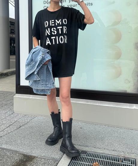 フロントロゴプリントTシャツ(ブラック)