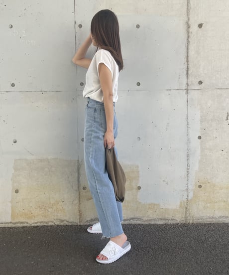 カットオフデニムストレートパンツ