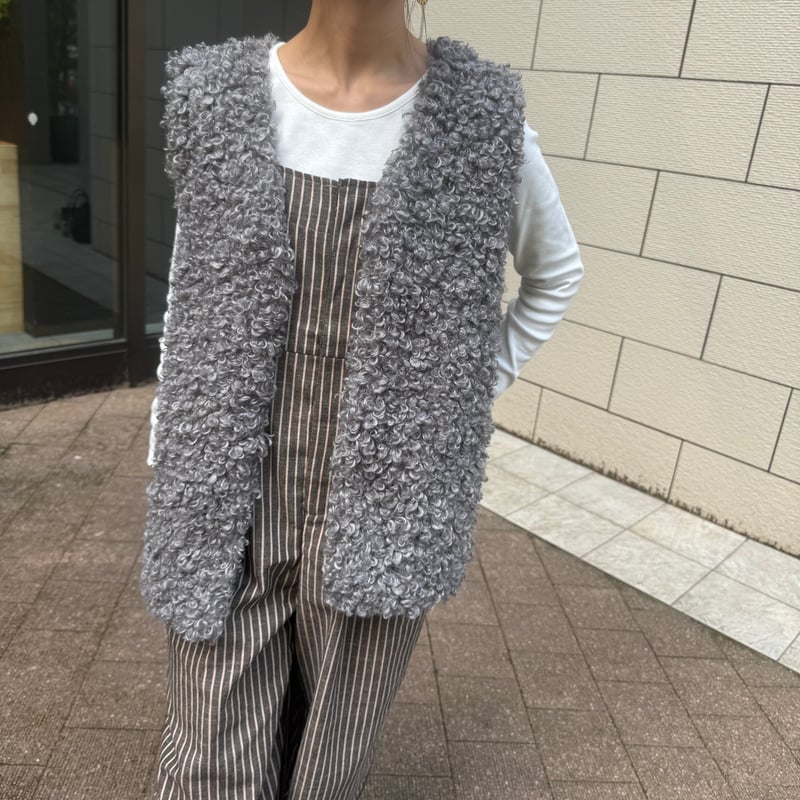 SACRA サクラ ボアプードル ファーベスト グレー ベスト SACRA｜プードルファー ショートジレ POODLE FUR SHORT GILET