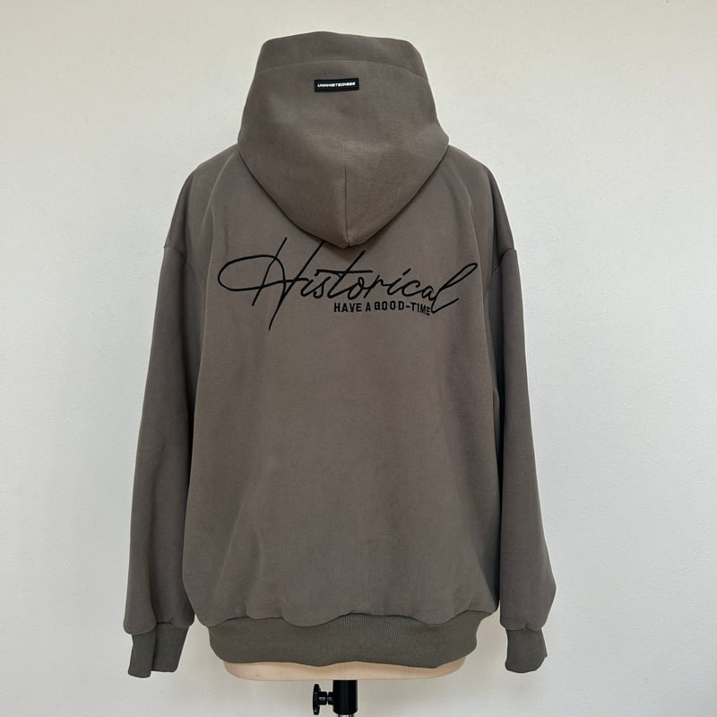 グレー 刺繍ロゴ フード付きパーカー　 男女兼用 BY ATTENTION パーカー BIG SALE開催中！「BY ATTENTION