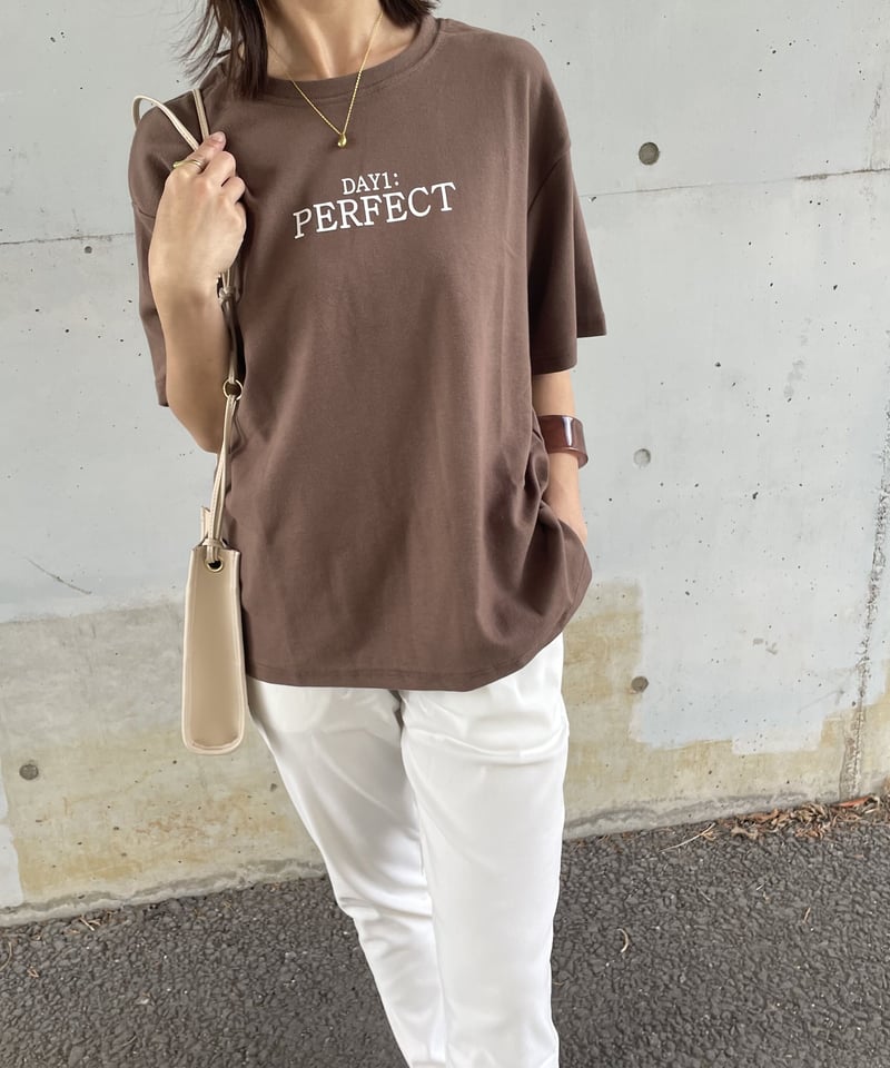 シンプルロゴtシャツ(ブラウン) | COPINE