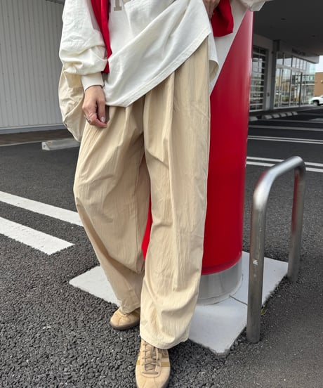タック入りワイドシャカパン(ライトベージュ)