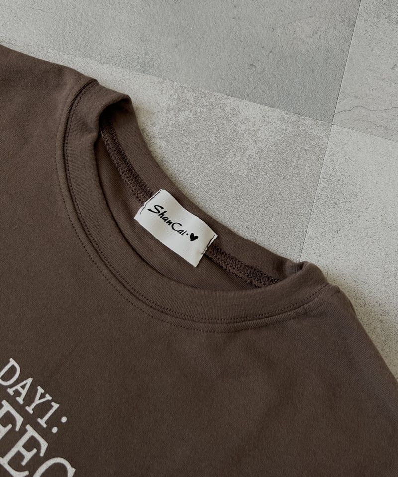 シンプルロゴtシャツ(ブラウン) | COPINE