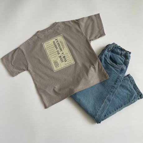【kids】バックプリントグレージュtシャツ(110〜150)