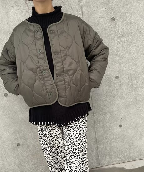 【OUTLET】ウェーブキルティングショートジャケット(カーキ2size)