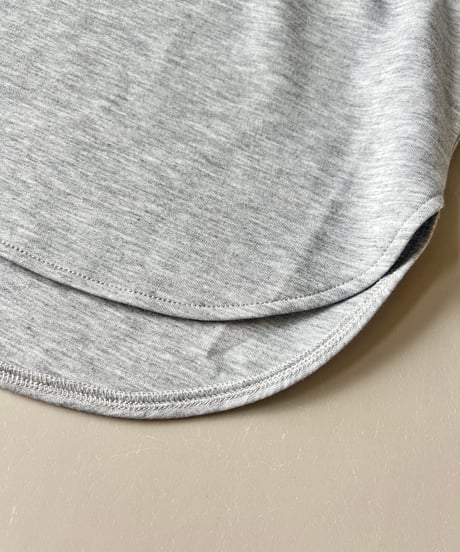 フロッキープリントフレンチスリーブTシャツ(グレー)