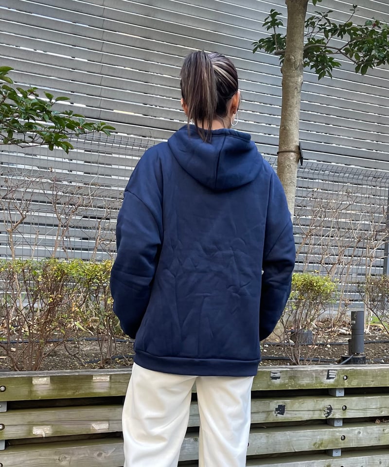 スエットパーカーフード付き　ロゴパーカー　ネイビー 裏起毛刺繍ロゴパーカー(ネイビー) | COPINE