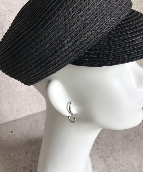 ニュアンスデザインピアス