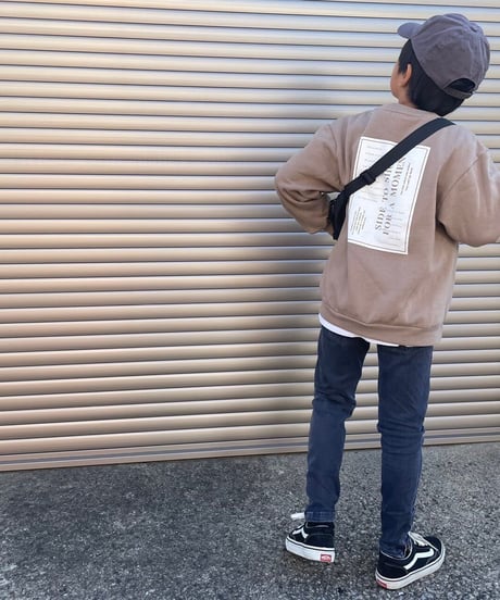 【kids】裏起毛バックプリントトレーナー(100〜150)