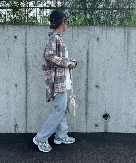 ハイウエストダメージデニムパンツ