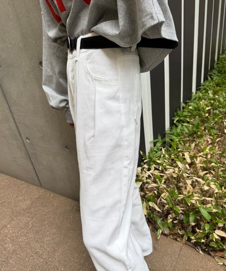 ハイウエストホワイトワイドデニム