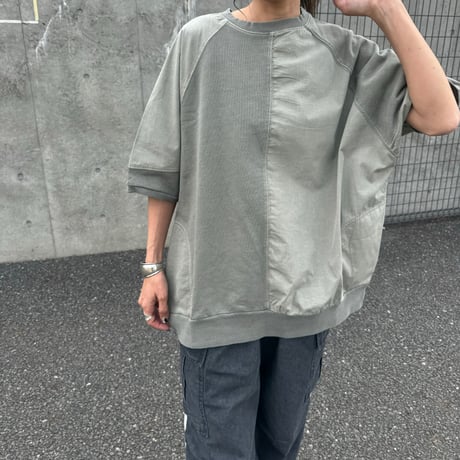 切り替えデザイン半袖スウェット