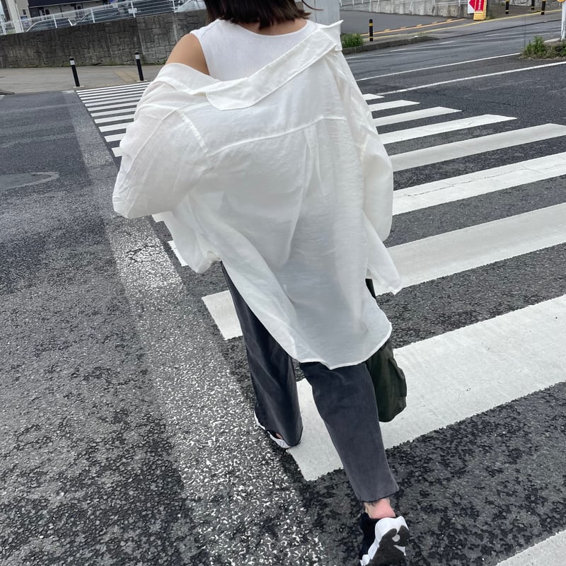 カットオフブラックストレートデニムパンツ | COPINE