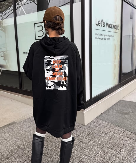 裏起毛ロゴプリントパーカーワンピース