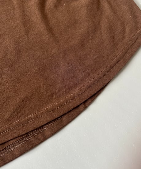 タック入りフレンチスリーブトップス(ブラウン)