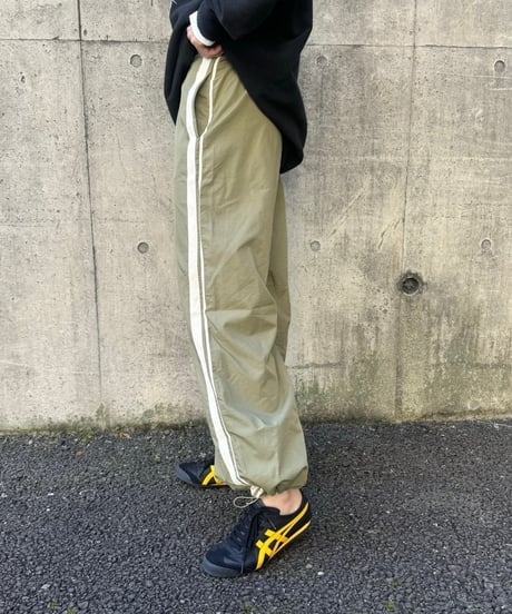 サイドラインパンツ(カーキ)