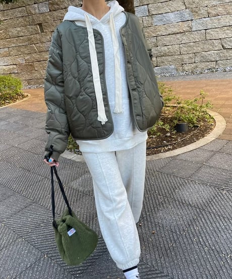 【OUTLET】ウェーブキルティングショートジャケット(カーキ2size)