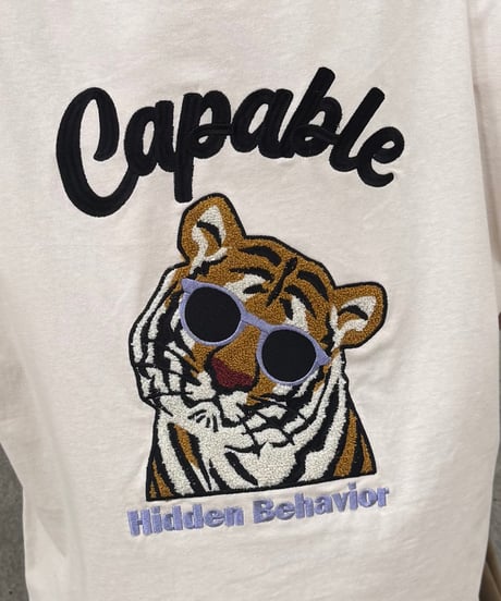 tigerサガラ刺繍Tシャツ(アイボリー)