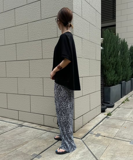 レオパード柄プリーツパンツ(ブラック)