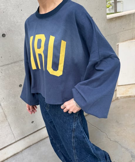 ボリューム袖ワイドシルエットロゴロンT(ネイビー)