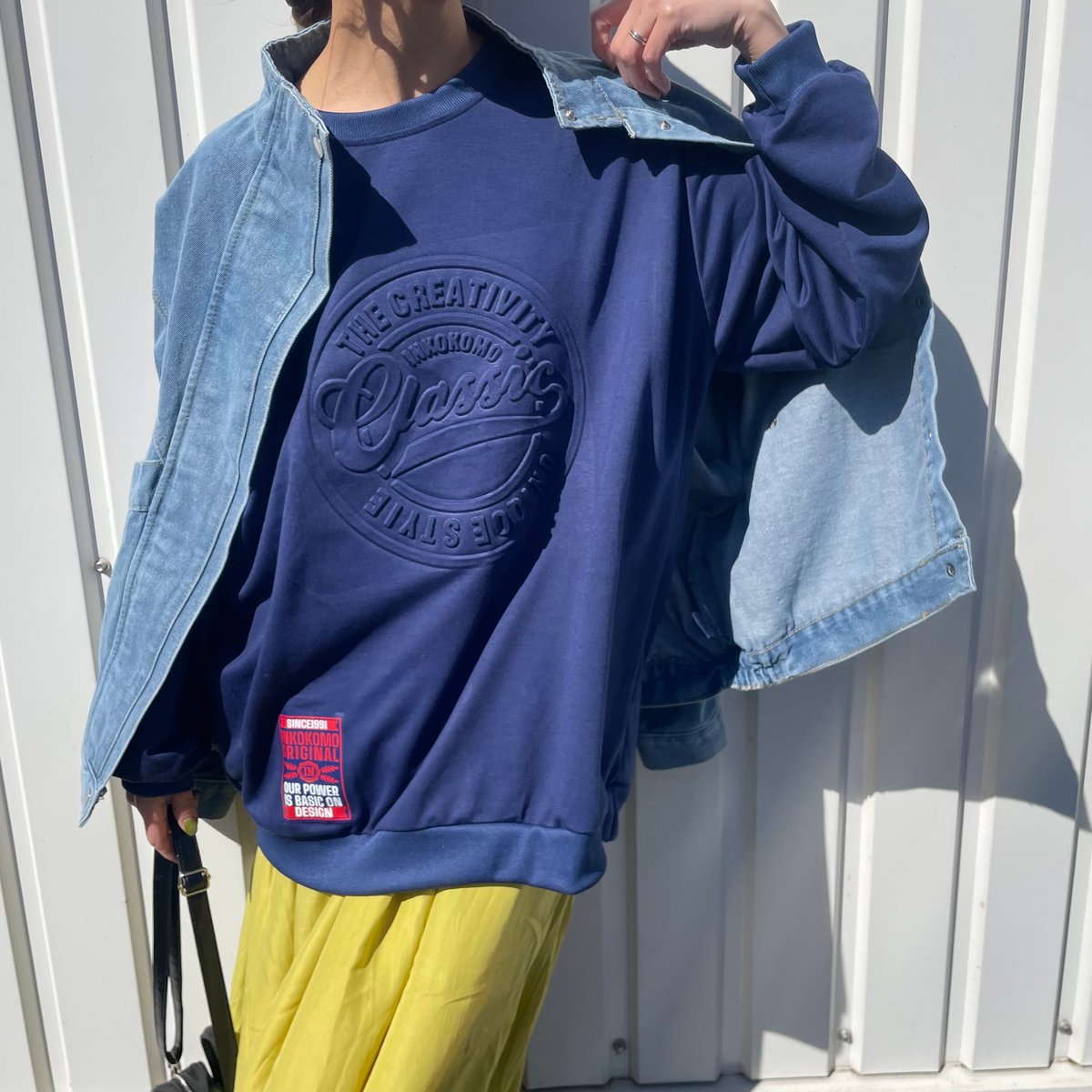 エンボス薄手ロゴスウェット(ネイビー) | COPINE