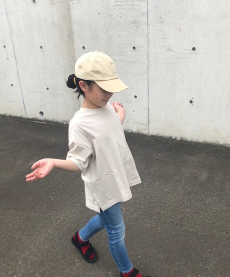 【kids】バックプリントロゴtシャツ・ライトベージュ(110〜150)