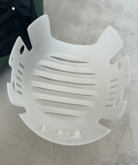 ロゴキャップ型自転車用ヘルメット(グリーン)