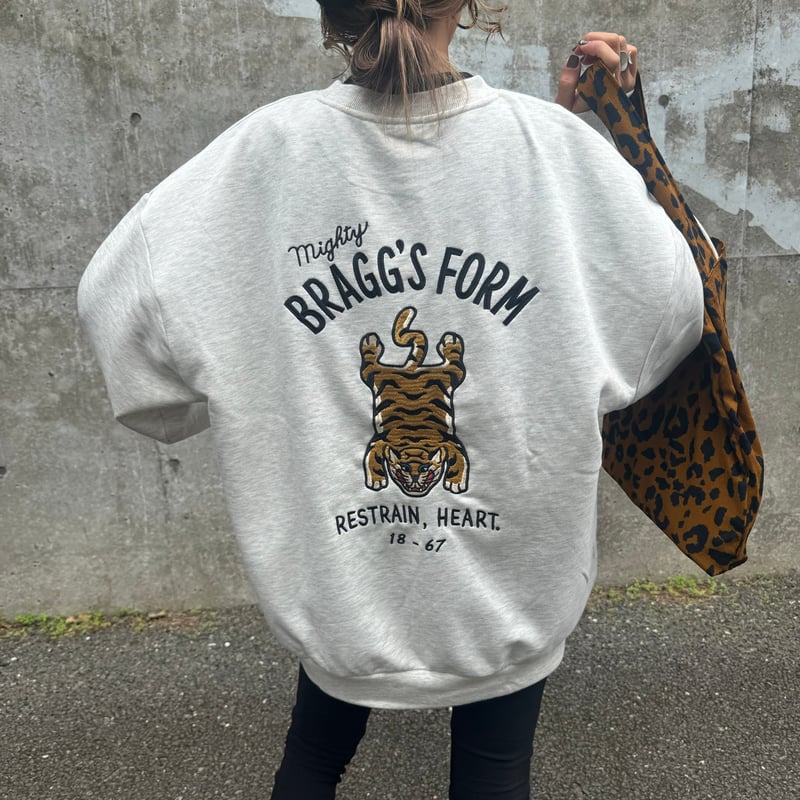 フロントバックTIGER刺繍スウェット(キナリ) | COPINE