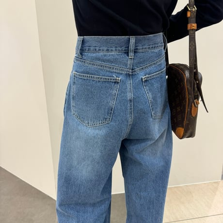センターホックワイドデニムパンツ