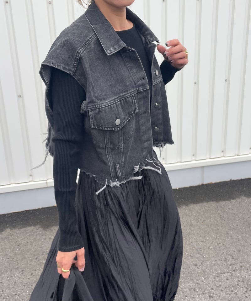 カットオフデニムショートベスト(ブラック) | COPINE