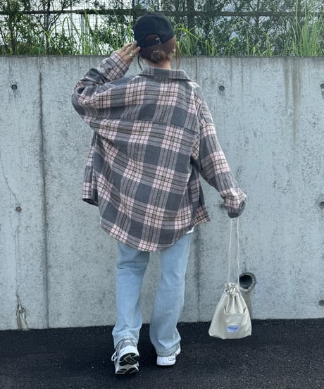 ハイウエストダメージデニムパンツ