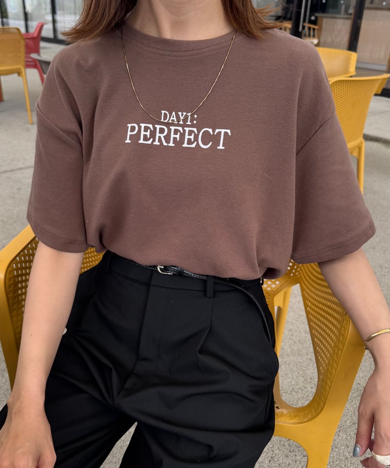 シンプルロゴtシャツ(ブラウン) | COPINE
