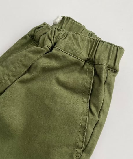 【kids】ストレッチ入り！ウエストゴムツイルテーパードパンツ・カーキ(110~150)