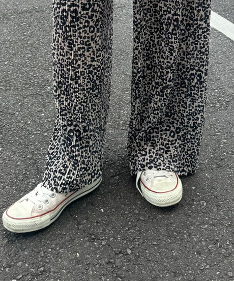 レオパード柄プリーツパンツ(キャメル)
