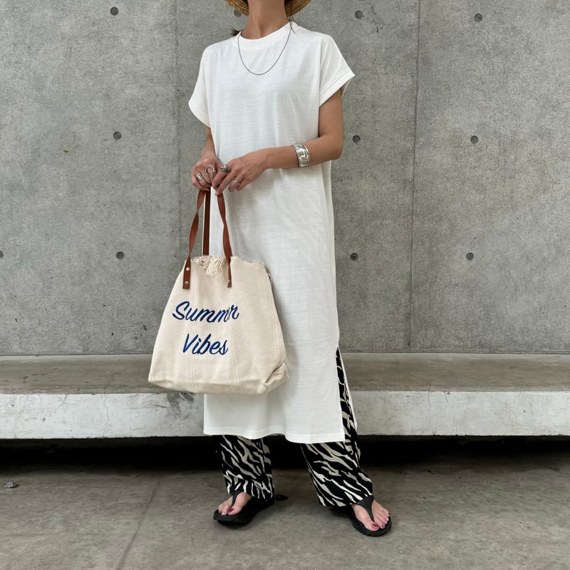 裾サイドスリットTシャツワンピース(アイボリー) | COPINE 裾サイドスリットTシャツワンピース(アイボリー) | COPINE