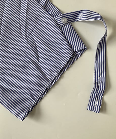 【OUTLET】ボリューム袖バックタック入りストライプシャツ(Mサイズ)