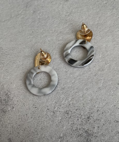 マーブルサークルデザインピアス（2type）