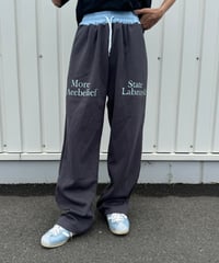 ロゴプリントスウェットパンツ(チャコールグレー)