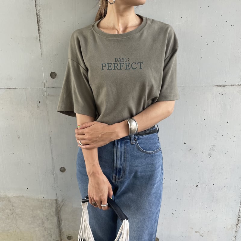 シンプルロゴtシャツ(カーキ) | COPINE シンプルロゴtシャツ(カーキ) | COPINE
