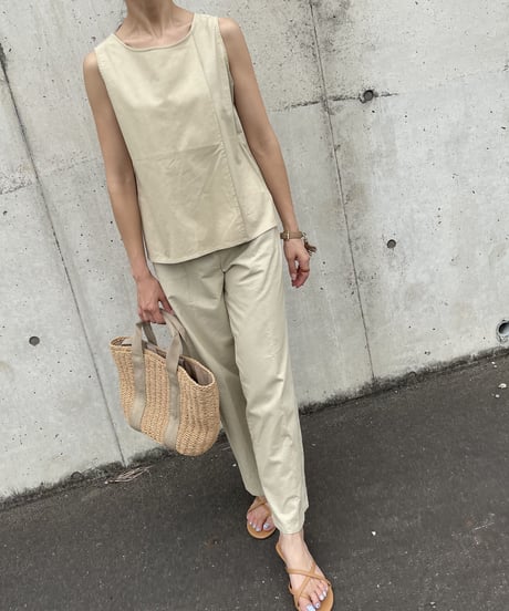 ラップデザインノースリーブ(ベージュ）